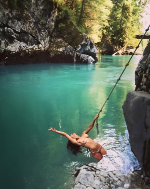 marie-avgeropoulos-random-0020 fake.jpg