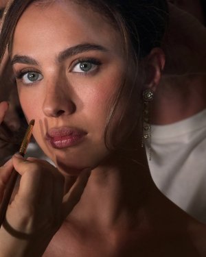 Margaret Qualley (1).jpg