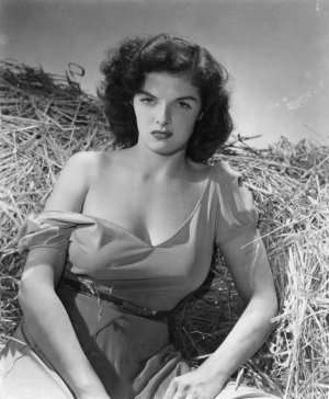 Jane Russell 1940s 14.jpg