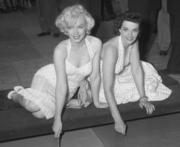Marilyn Monroe & Jane Russell At Graumans Chinese Theatre.jpg