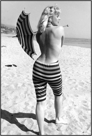 Sally Todd - NnxzwwIm5U1qiflw2o2.jpg