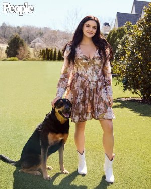 ariel-winter-for-people-magazine-may-2025-issue-4.jpg