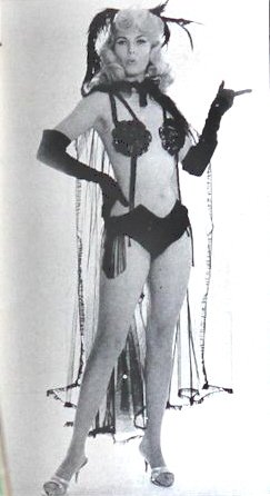 Bunny Yeager (3).jpg