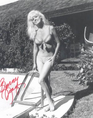 Bunny Yeager (19).jpg