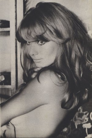 Christa Linder -0065d46bed01475e8871cb324c570081 D999f5e1 2048.jpg