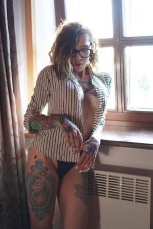 roxy_rainvip_2 Medium.jpeg