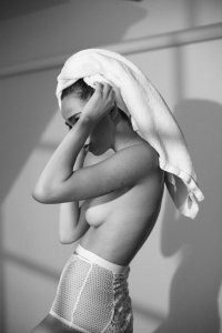 TheFappeningBlog.com - Paige Jimenez Topless 4.jpg