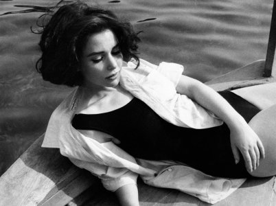 Susan Strasberg Est &Atilde; Croquer Dans MxjxmpsqrG1t05bleo1.jpg