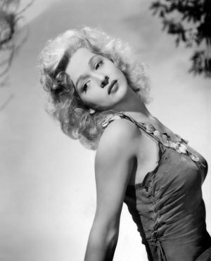 Carole Landis 1940.jpg