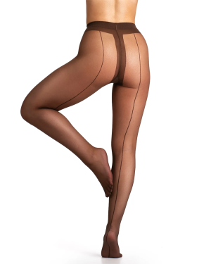 kamila janicka model  (6).png