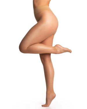 kamila janicka model  (11).png