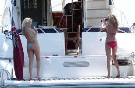 tAbi Titmuss Bikini  The Med July 2004 (10).jpg