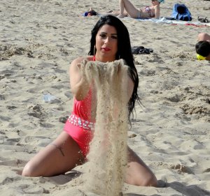 TheFappeningBlog.com - Simone Reed and Chrissie Wunna Sexy & Topless 21.jpg