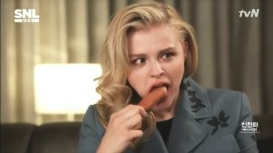 chloe-grace-moretz-on-snl-korea-may-23-2015-16.jpg