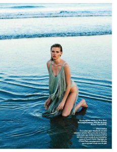 Lara Stone Nude - thefappeningblog.com 6.jpg