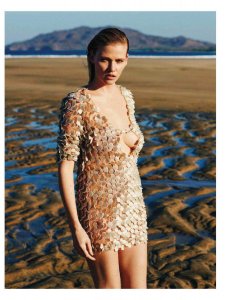 Lara Stone Nude - thefappeningblog.com 9.jpg