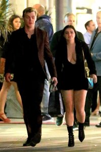 Ariel Winter Braless - the fappening blog 3.jpg