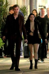 Ariel Winter Braless - the fappening blog 8.jpg