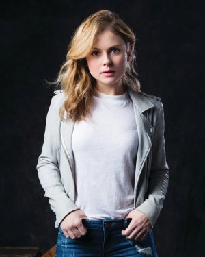 rose mciver stunning.jpg