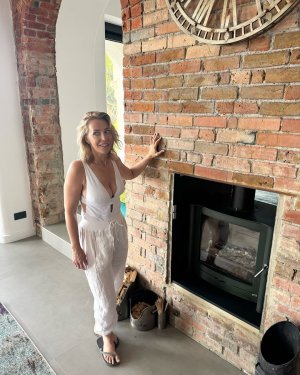 WHAT A PROJECT!! @steephillhall .#property #iow #renovation #incredible #transformation-2.jpg