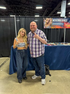 Mckenna Grace Washington State Summer Con June 2025 (1).jpg
