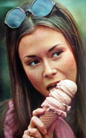 Kate Jackson Okay Everybody - B9aa5039d96f28934e24d44c519bd21b.jpg