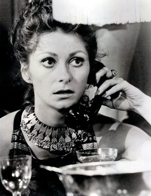 Elizabeth Ashley 1973 -Yo1.jpg