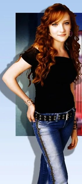 Scarlett pomers (Naomi) - all grown up.jpg