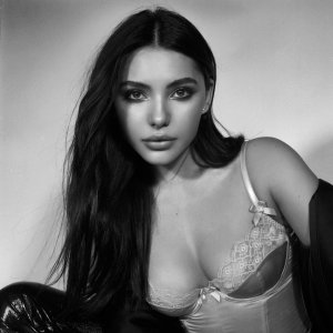 Atiana De La Hoya (15).jpg