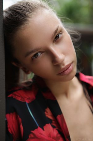 0010-01 thefappeningblog.com.jpg