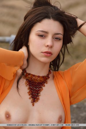 hannah-e-diafora-02 thefappeningblog.com.jpg