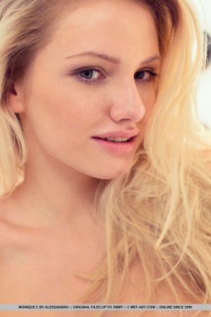 monique-c-opiera-14 thefappeningblog.com.jpg