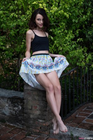 0010-10 thefappeningblog.com.jpg