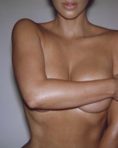Kim Kardashian Naked - TheFappeningBlog.com 1.jpg