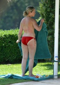 07094_Edith_Bowman_Topless_04_123_231lo.jpeg