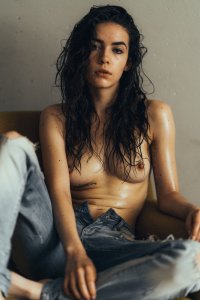 Frankie Miles Nude - TheFappeningBlog.com 7.jpg