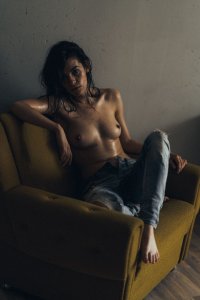 Frankie Miles Nude - TheFappeningBlog.com 24.jpg