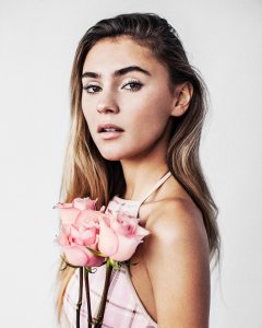 Stefanie Giesinger Nude - TheFappeningBlog.com 5.jpg