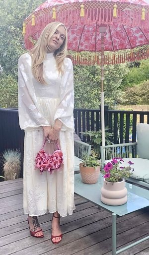 1000110395.jpg 1000110395.jpg