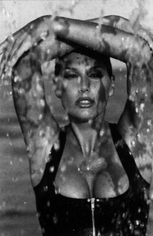 Daisy Fuentes  Dfsc10.jpg