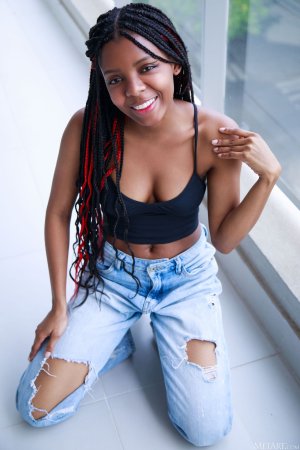 0010-05 thefappeningblog.com.jpg