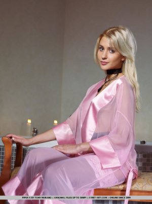 piper-a-presenting-piper-01 thefappeningblog.com.jpg