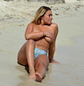 Ellie Young Sexy & Topless - TheFappeningBlog.com 18.jpg