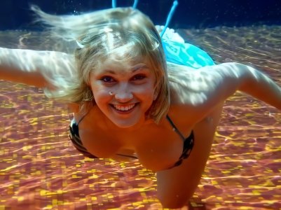 Eliza Taylor - Dec 2020 vHWWYbwM_o.jpg