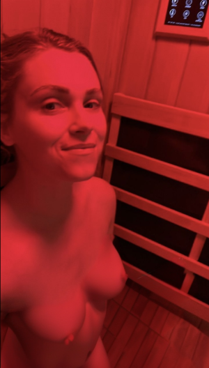Eliza Taylor red light therapy in a towel IMG_2644 fake.png