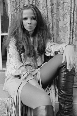 Jean Shrimpton (9).jpg