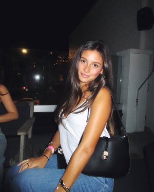 Bella Guevara (9).jpg