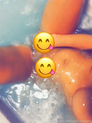 Screenshot 2025-07-15 at 07-04-20 Messages — OnlyFans.png