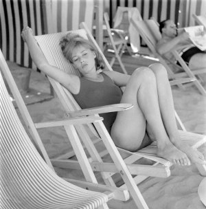 Jeanne Moreau -wiki 589434.jpg