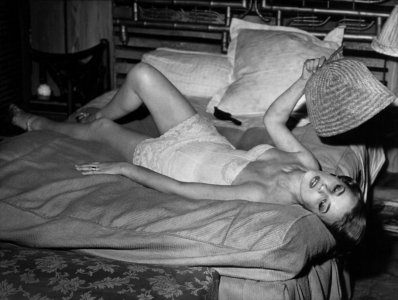 Jeanne Moreau -wiki 1534044.jpg